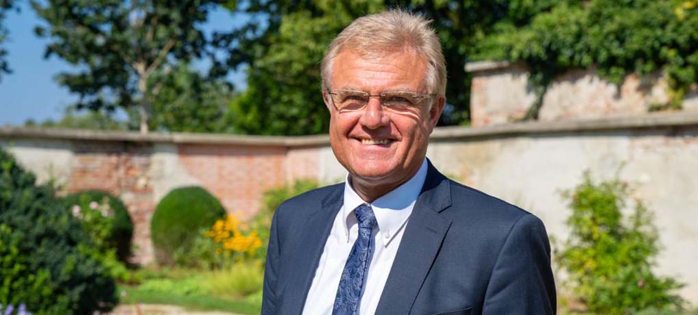 Rains 3. Bürgermeister Hans Hafner kandidiert für das Amt des 1. Bürgermeisters in der Blumenstadt